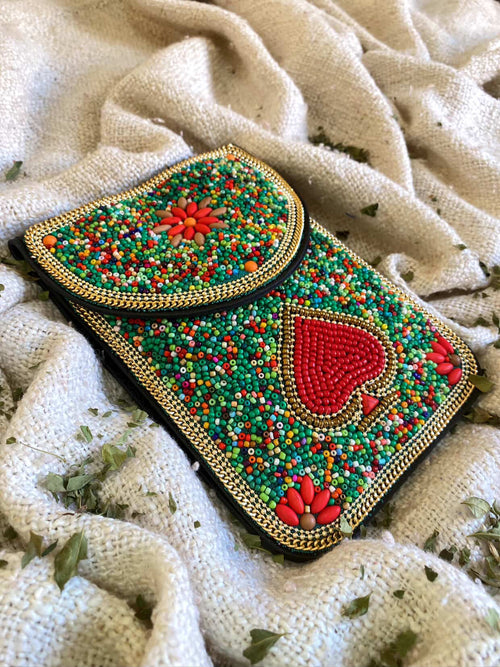 Bolso de lujo elaborado artesanalmente con piel auténtica y ágata.